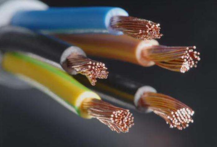 如何避免電線電纜的外皮在冬天斷裂呢？